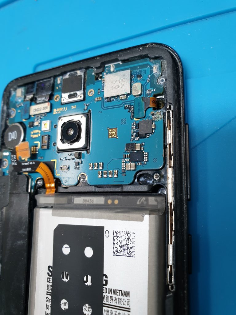 Samsung Galaxy Phone Liquid Damage Repair